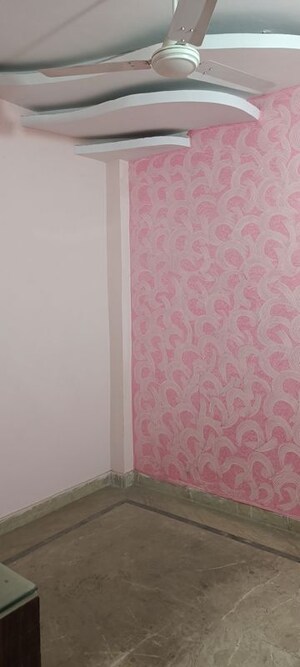 Room in 1 BHK Builder Floor at Rohini Sector 8 – for Sale