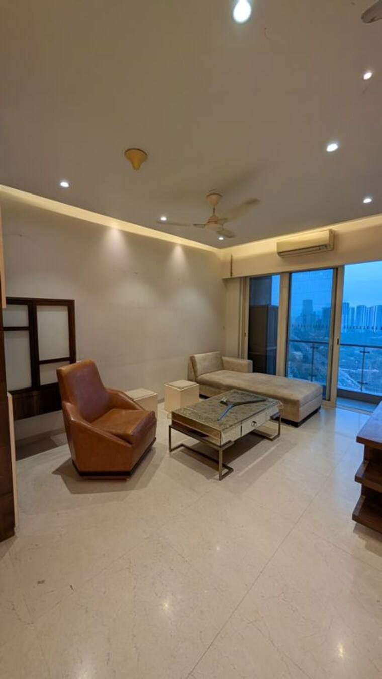 Living Room, lodha-fiorenza 2 Bedroom 1050 Sq.Ft. Apartment In Goregaon East Mumbai 9930245