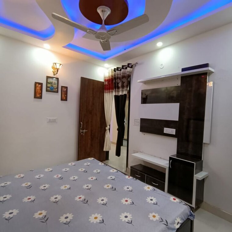Bedroom, mansa ram park 3 Bedroom 950 Sq.Ft. Builder Floor In Mansa Ram Park Delhi 9930289