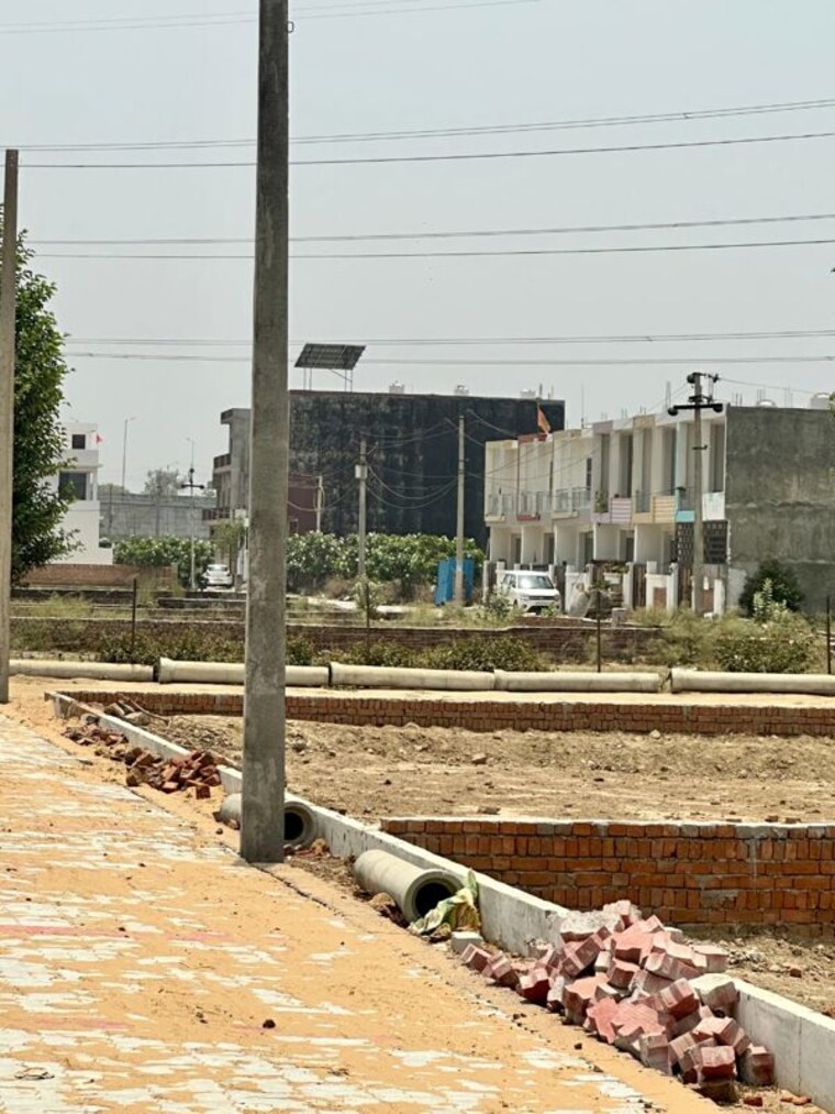 undefined, sultanpur road  1100 Sq.Ft. Plot In Sultanpur Road Lucknow 9930354