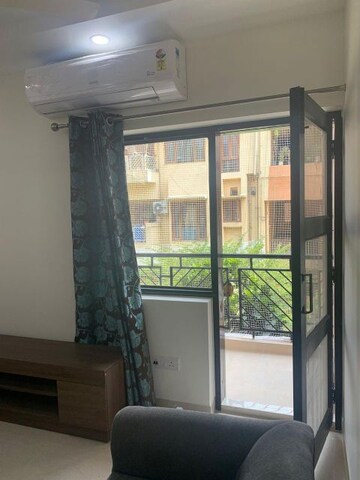 Room in 2 BHK Apartment at Vasant Kunj – for Rent