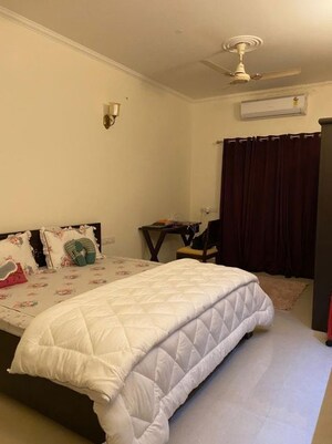 Bedroom in 2 BHK Apartment at Vasant Kunj – for Rent
