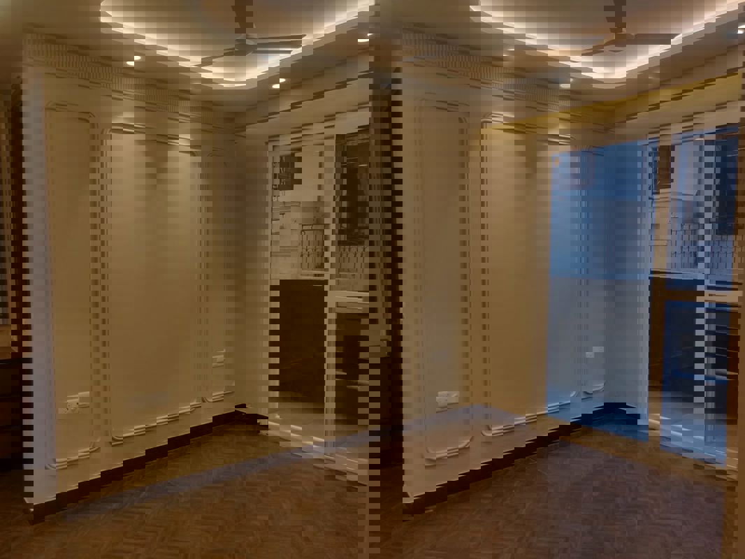 4 BHK + Pooja Room 2500 Sq.Ft. Builder Floor in Unitech South City 1