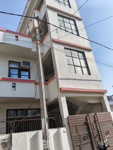 6+ BHK Independent House For Rent in Nijampur Malhaur