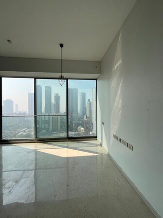 4 BHK + Servant Room,Study Room 2390 Sq.Ft. Apartment in Rustomjee Crown