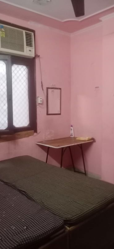 1 BHK + Extra Room Builder Floor For Rent in Anand Nagar