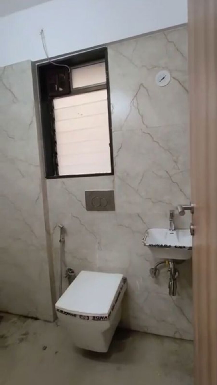 Bathroom, pratham-arc-aura 2 Bedroom 628 Sq.Ft. Apartment In Andheri West Mumbai 9928987