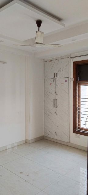 2 BHK Apartment For Rent in Emenox Brave Hearts
