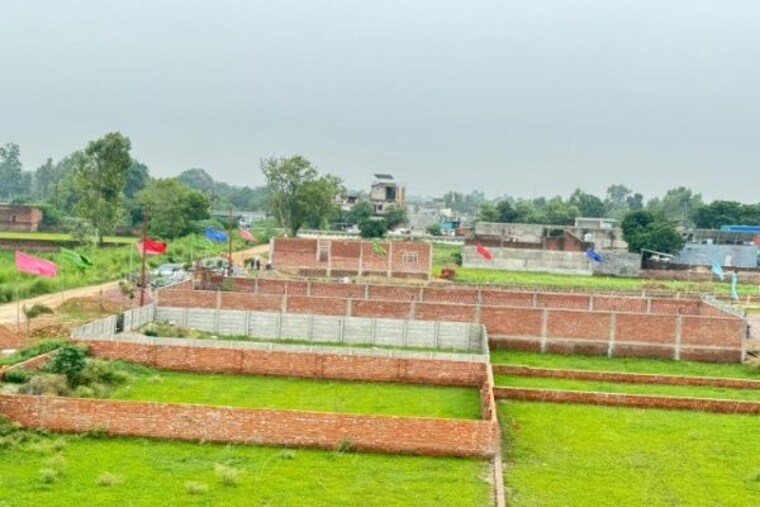 Garden, malhour  1870 Sq.Ft. Plot In Malhour Lucknow 9930565