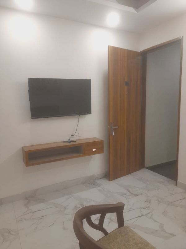 1 BHK Builder Floor For Sale in Saphale