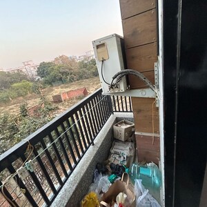 Balcony in 1 RK Builder Floor at DLF City Phase III, Dlf Cyber City – for Rent