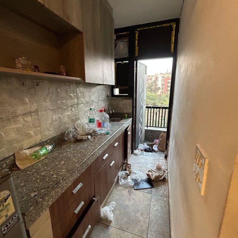 Kitchen, dlf-city-phase-iii 1 RK 300 Sq.Ft. Builder Floor In Dlf Cyber City Gurgaon 9930631