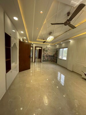Building Lobby in 3 BHK Builder Floor at Vikas Puri – for Rent