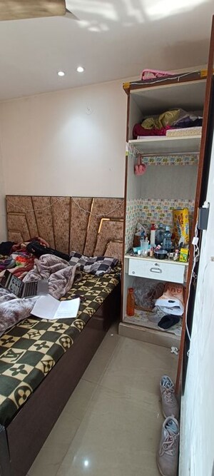 Master Bedroom in 2 BHK Builder Floor at Rohini Sector 7 – for Rent