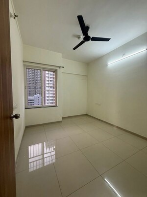 Room in 2 BHK Apartment at Kolte Patil Life Republic Arezo, Hinjewadi – for Rent