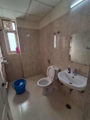 Bathroom in 3 BHK Apartment at Ansal Sushant Jeevan Enclave, Sushant Golf City – for Rent