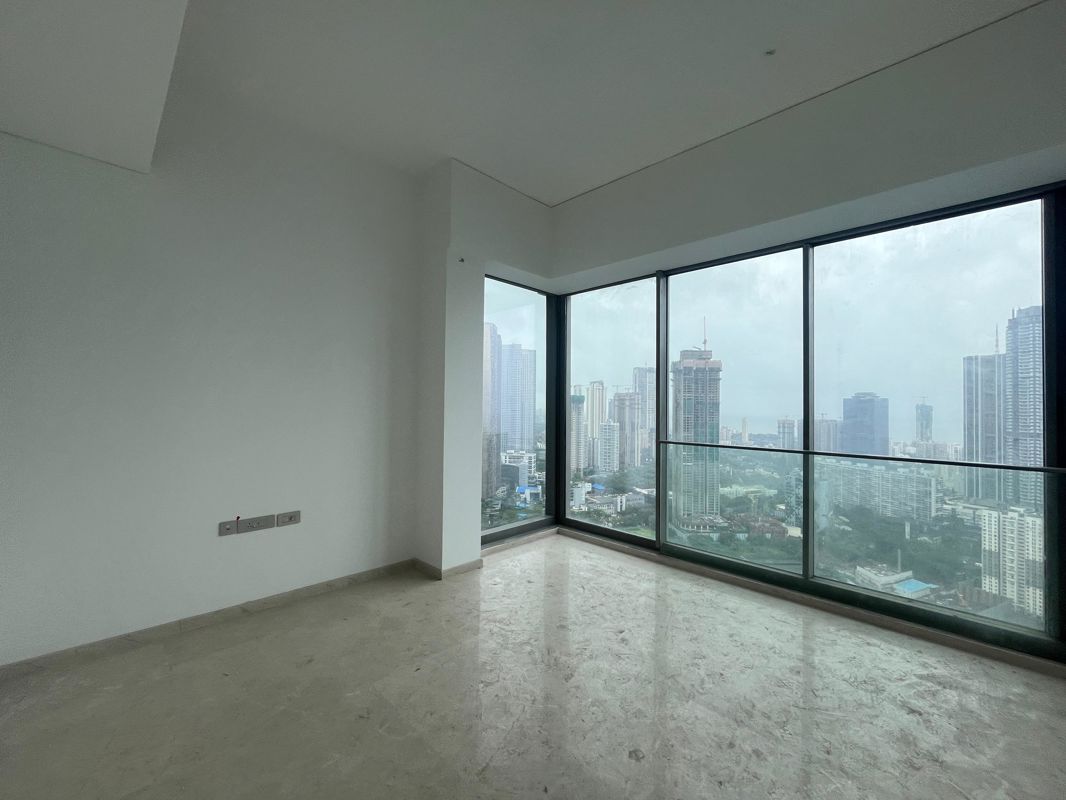 4 BHK + Study Room Apartment For Sale in Rustomjee Crown
