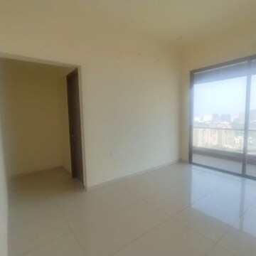 Room in 3 BHK Apartment at Prestige Siesta, Mulund West – for Sale