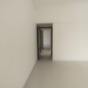 Room in 3 BHK Apartment at Prestige Siesta, Mulund West – for Sale