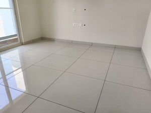 Room in 3.5 BHK Apartment at Sumadhura Horizon, Kondapur – for Sale