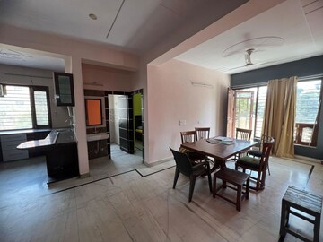 Parking in 2 BHK Builder Floor at Sector 46 – for Rent