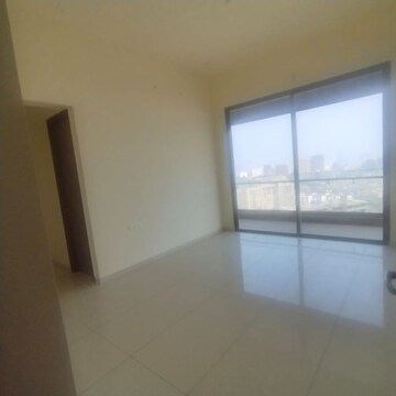 Room in 3 BHK Apartment at The Prestige City, Mulund West – for Rent