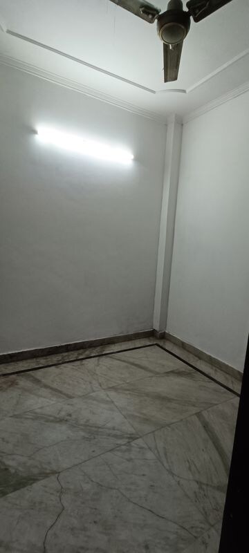 Room in 2 BHK Builder Floor at Rohini Sector 8 – for Sale