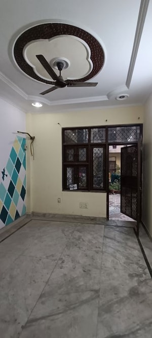 2 BHK Builder Floor For Sale in Rohini Sector 8