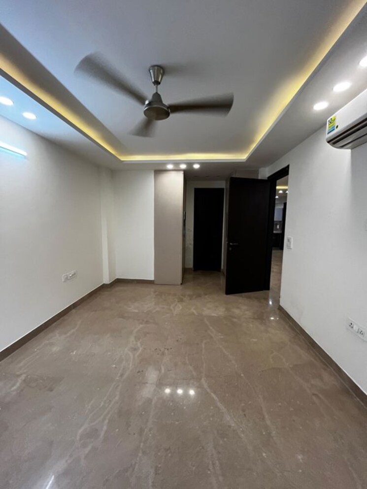 Room, central-park-flower-valley 4 Bedroom 301 Sq.Yd. Builder Floor In Sohna Sector 33 Gurgaon 9930894