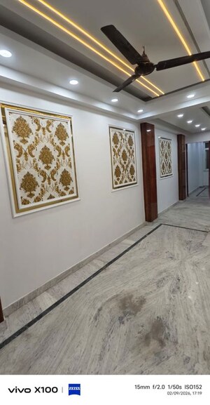 Room in 3 BHK Apartment at Abul Fazal Enclave Part 1 – for Sale