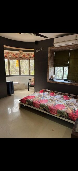 Bedroom in 2 BHK Apartment at Garden Colony, Mahim – for Rent