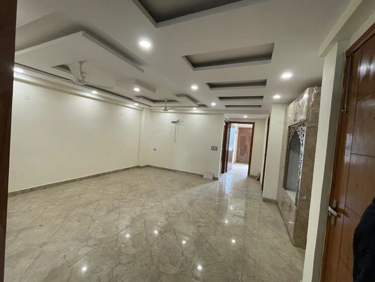 Room, puri-kohinoor 3 Bedroom 1792 Sq.Ft. Builder Floor In Sector 89 Faridabad 9930961