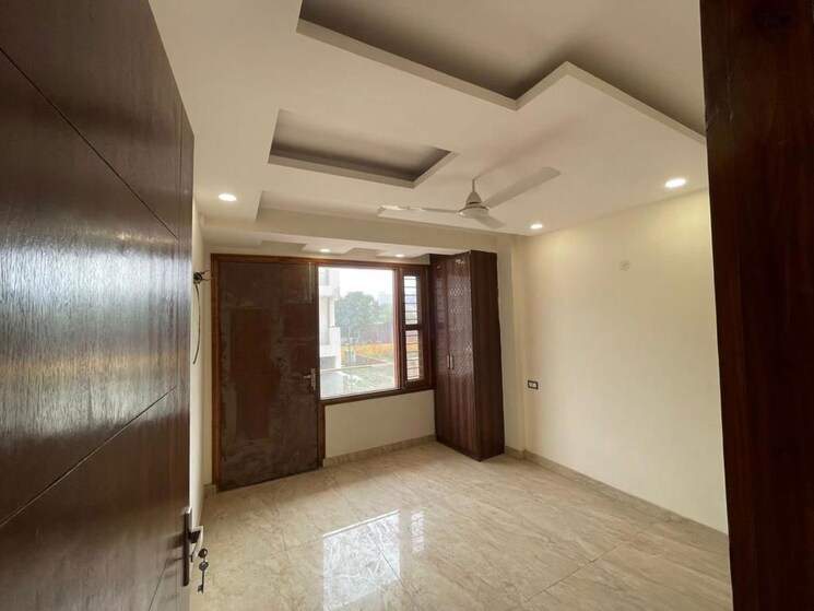 Room, puri-kohinoor 3 Bedroom 1784 Sq.Ft. Builder Floor In Sector 89 Faridabad 9930959