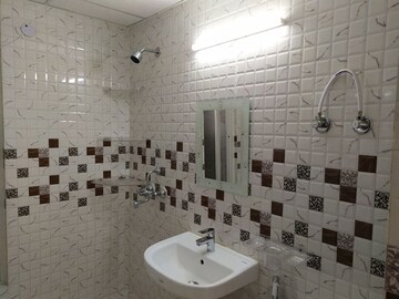 Bathroom in 2 BHK Apartment at Amrapali Dream Valley, Tech Zone 4 Greater Noida – for Rent