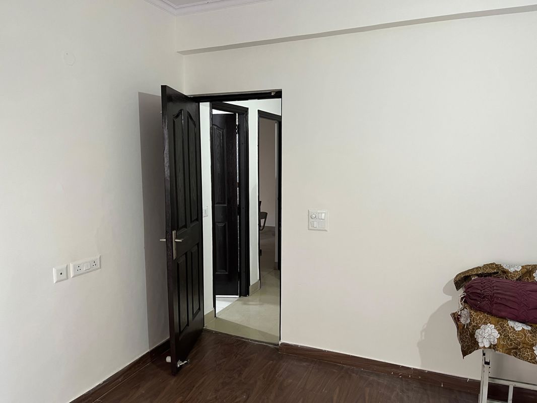 2 BHK Apartment For Rent in Amrapali Dream Valley