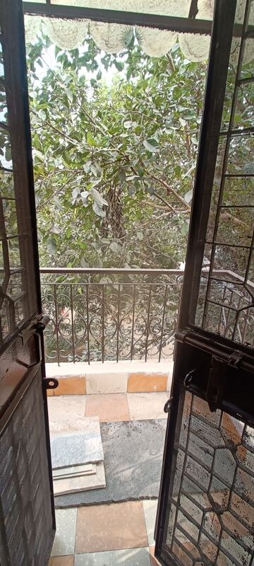 Balcony in 2.5 BHK Builder Floor at Rohini Sector 8 – for Rent