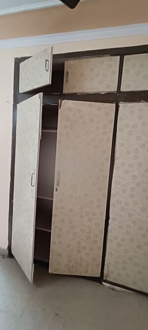 Building Lobby in 2.5 BHK Builder Floor at Rohini Sector 8 – for Rent