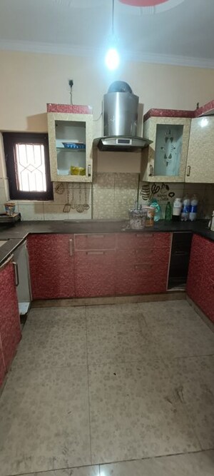 Kitchen in 2.5 BHK Builder Floor at Rohini Sector 8 – for Rent