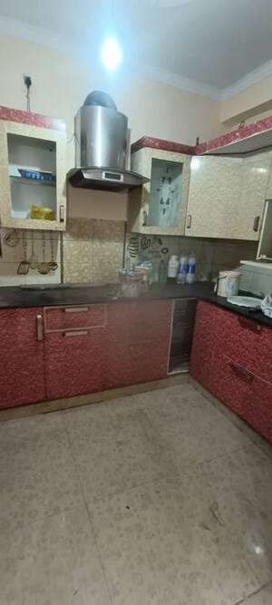 Kitchen in 2.5 BHK Builder Floor at Rohini Sector 8 – for Rent