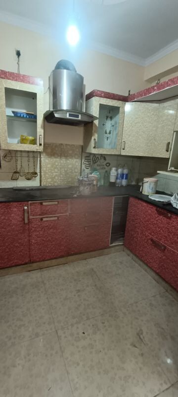 Kitchen in 2.5 BHK Builder Floor at Rohini Sector 8 – for Rent