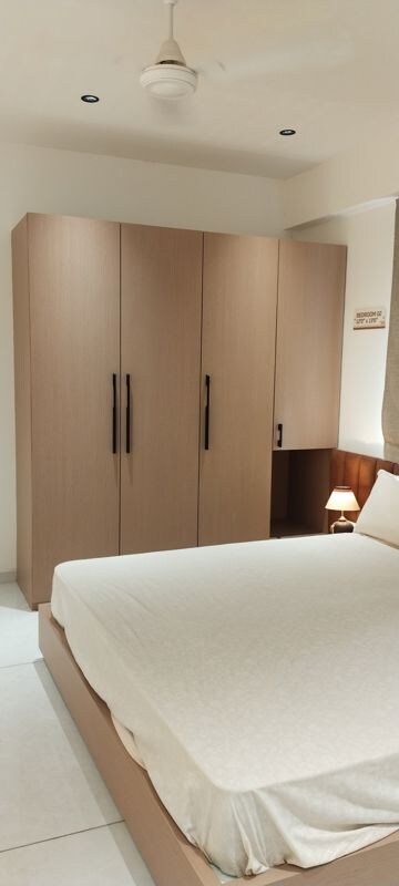 Room in 3 BHK Apartment at Vastrapur – for Sale