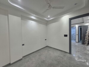 Room in 1 BHK Apartment at Chattarpur – for Rent