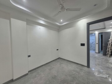 Room in 1 BHK Apartment at Chattarpur – for Rent