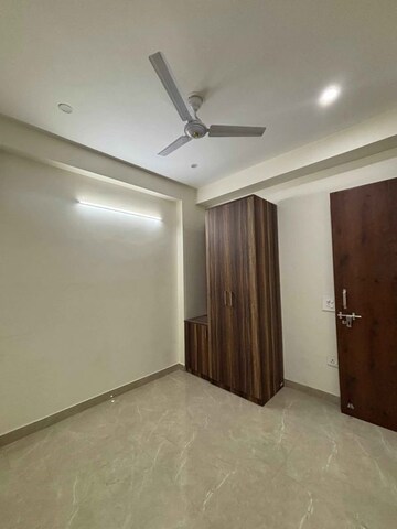 Room in 2 BHK Builder Floor at Chattarpur – for Rent