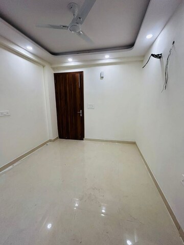 Room in 2 BHK Builder Floor at Chattarpur – for Rent