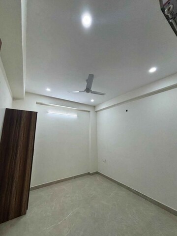 Room in 2 BHK Builder Floor at Chattarpur – for Rent