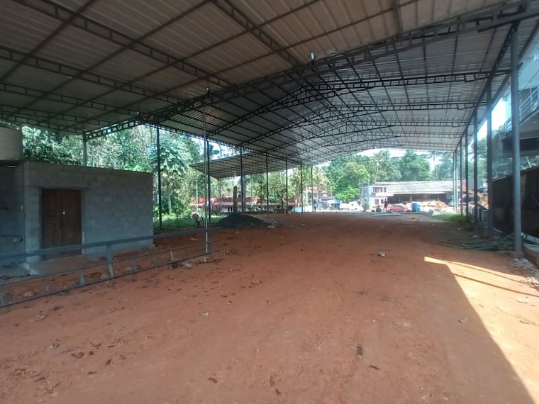  Parking, muvattupuzha Commercial Warehouse 8500 Sq.Ft. In Muvattupuzha Kochi 9931015
