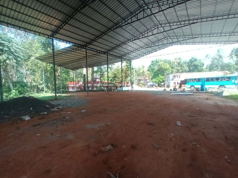  Parking, muvattupuzha Commercial Warehouse 8500 Sq.Ft. In Muvattupuzha Kochi 9931015