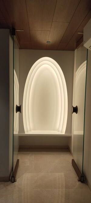 Bathroom in 4 BHK Apartment at Ambawadi – for Sale