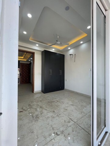 Room in 2 BHK Builder Floor at Chattarpur – for Rent